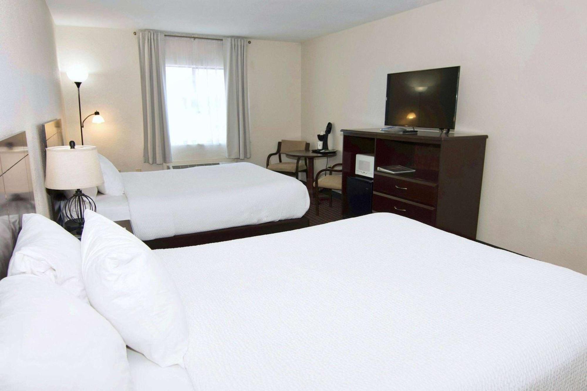Hotel Ramada Worldwide Tell City Exterior foto